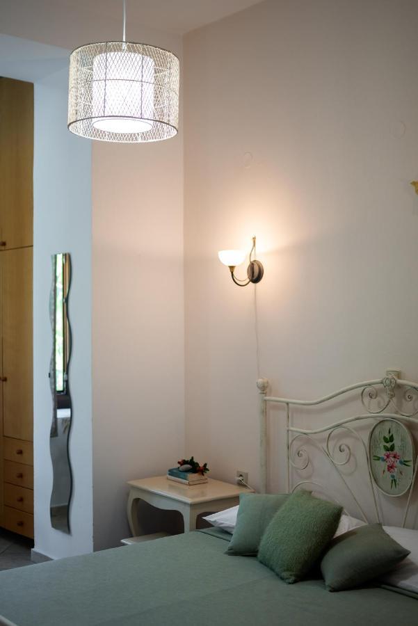 Aura Traditional Apartment Prinés Eksteriør billede