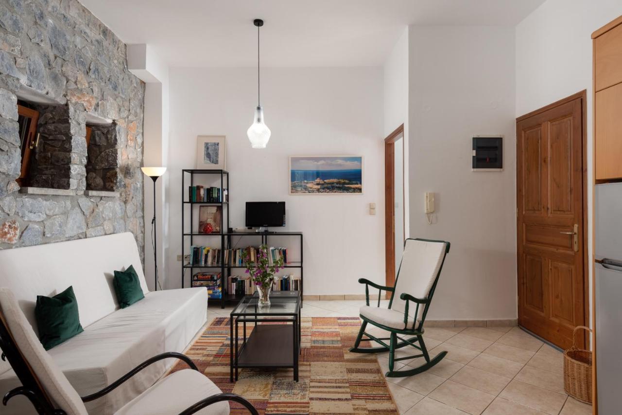Aura Traditional Apartment Prinés Eksteriør billede